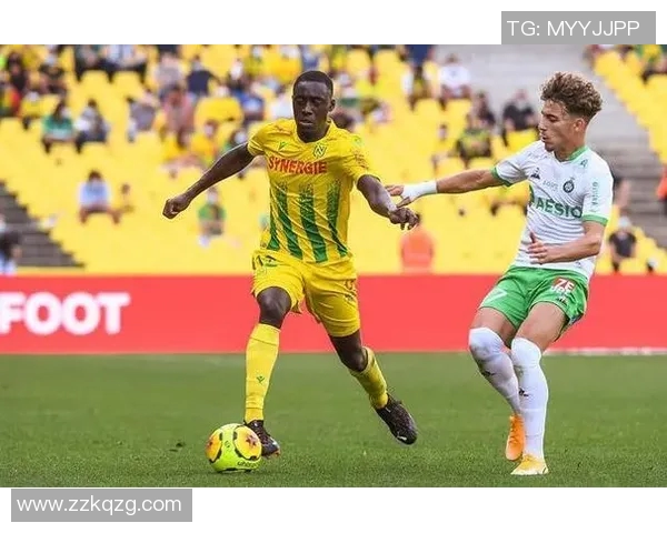 里尔与南特近期表现数据全面对比分析及赛季走势探讨