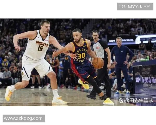 勇士队库里在对阵掘金时的精彩表现与数据分析