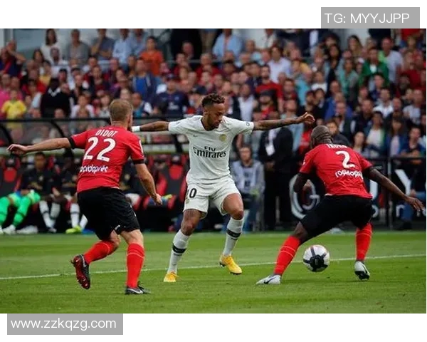 甘冈与史特拉斯堡激战正酣谁将赢得法甲赛场的荣耀之战